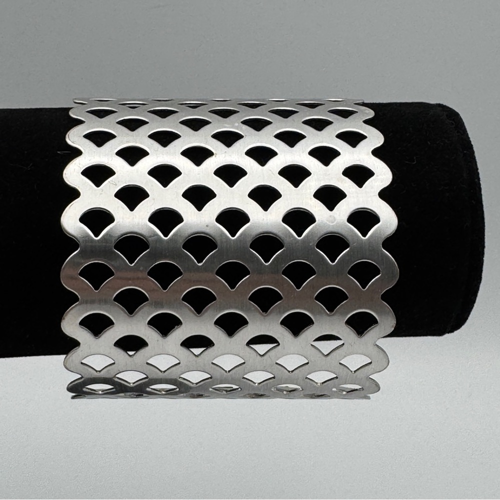 ✨ Wide Silver Tone Cuff Bracelet 2.5” Geometric Cutout Scallop Modern Jewelry